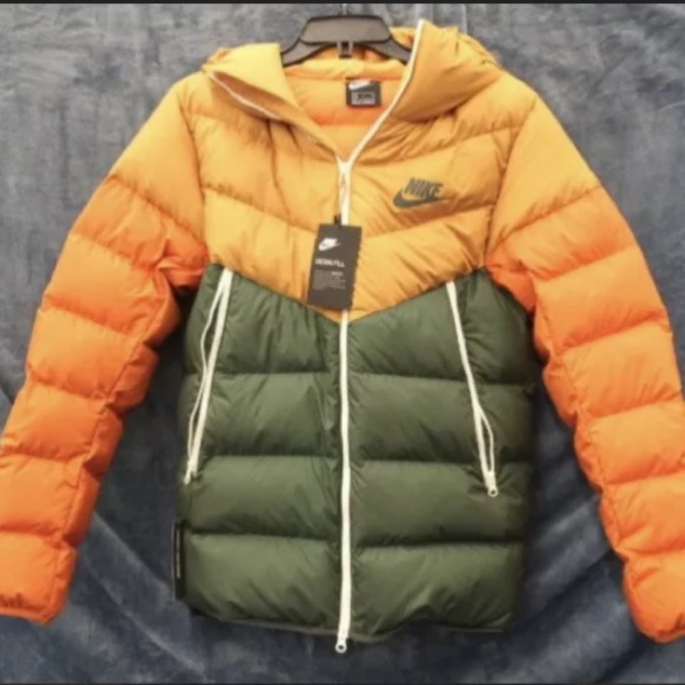 Nike Down Hooded Wind Runner Puffer Small NWT